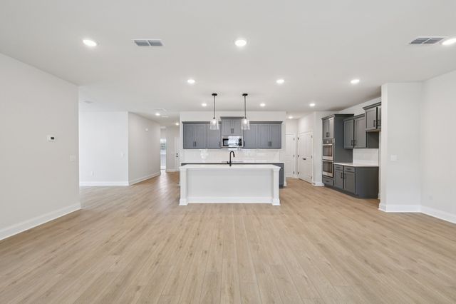 320 Stonehaus Circle, Antioch, TN 37013