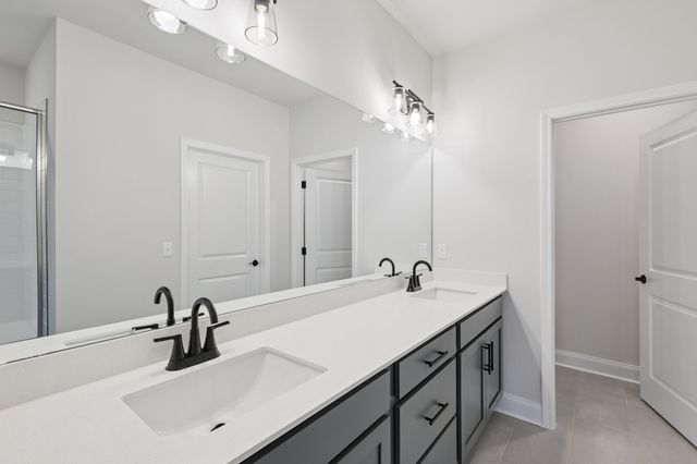 320 Stonehaus Circle, Antioch, TN 37013