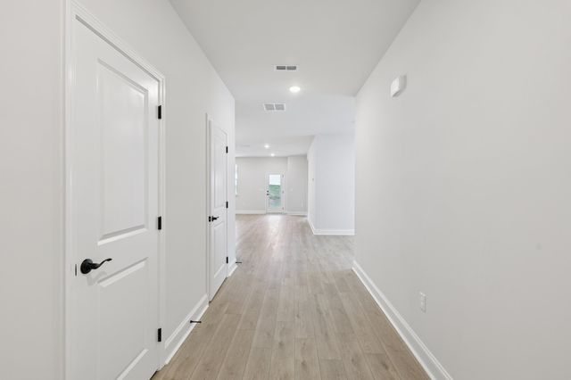 320 Stonehaus Circle, Antioch, TN 37013