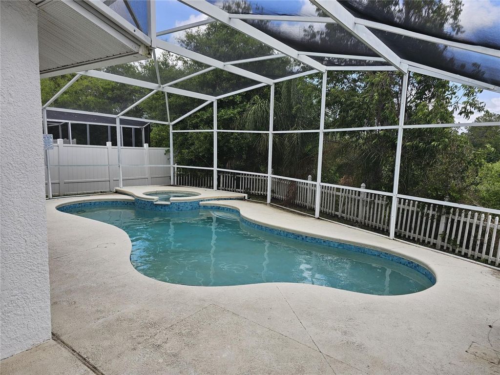 Image 13 of property listing at 8825 KENSINGTON COURT, Kissimmee, FL 34747