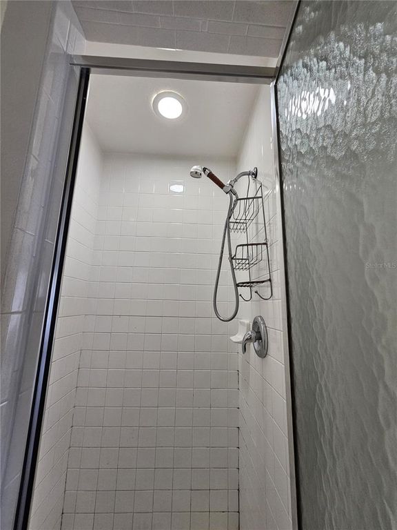 Image 17 of property listing at 8825 KENSINGTON COURT, Kissimmee, FL 34747