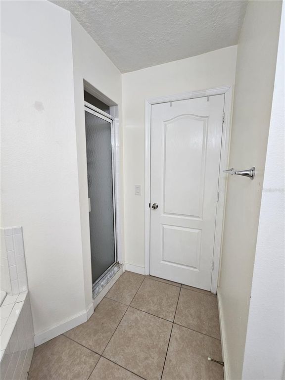 Image 20 of property listing at 8825 KENSINGTON COURT, Kissimmee, FL 34747