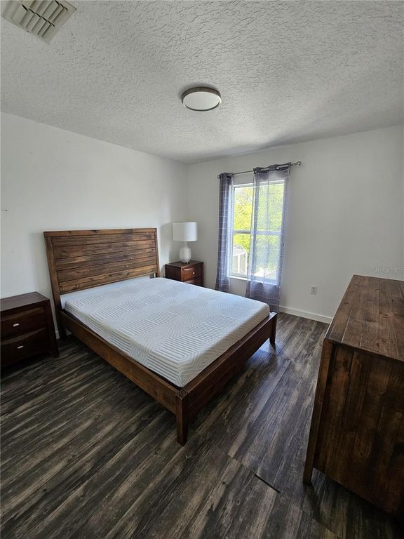 Image 4 of property listing at 8825 KENSINGTON COURT, Kissimmee, FL 34747