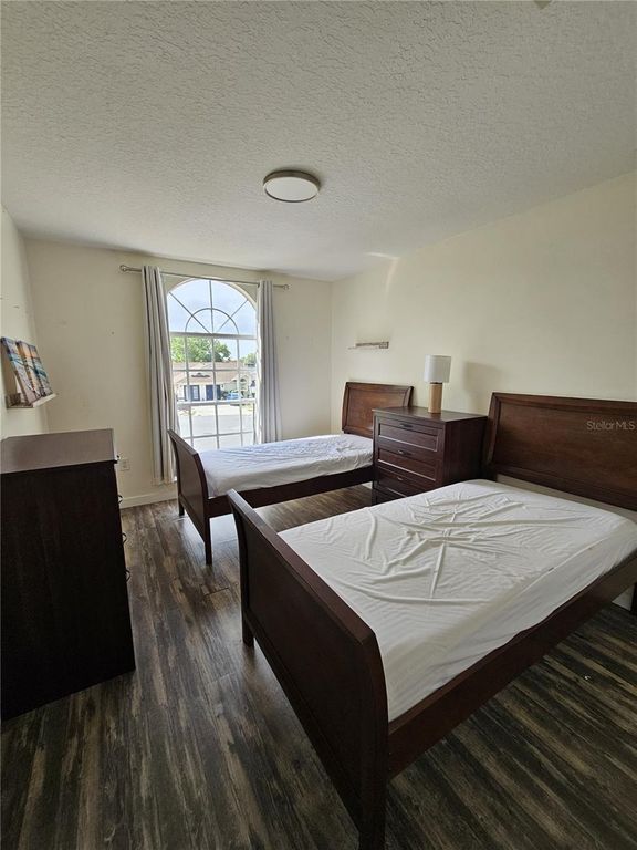 Image 9 of property listing at 8825 KENSINGTON COURT, Kissimmee, FL 34747