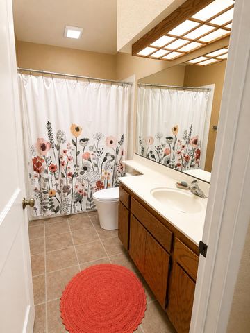 7128 Heather Tree Dr, Sacramento, CA 95842
