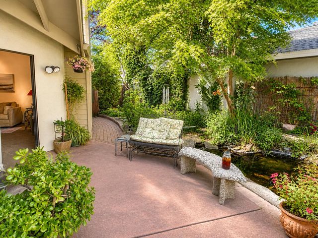7128 Heather Tree Dr, Sacramento, CA 95842