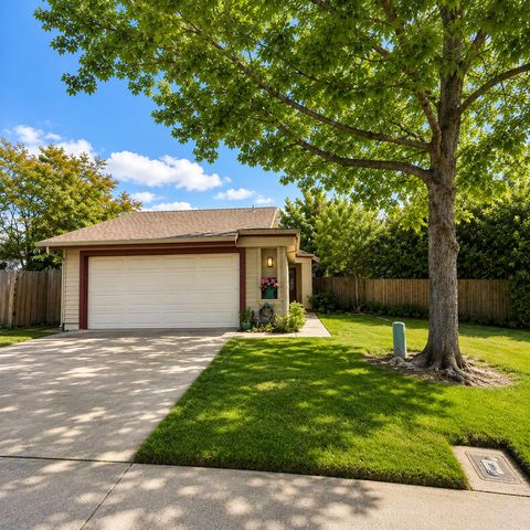 7128 Heather Tree Dr, Sacramento, CA 95842