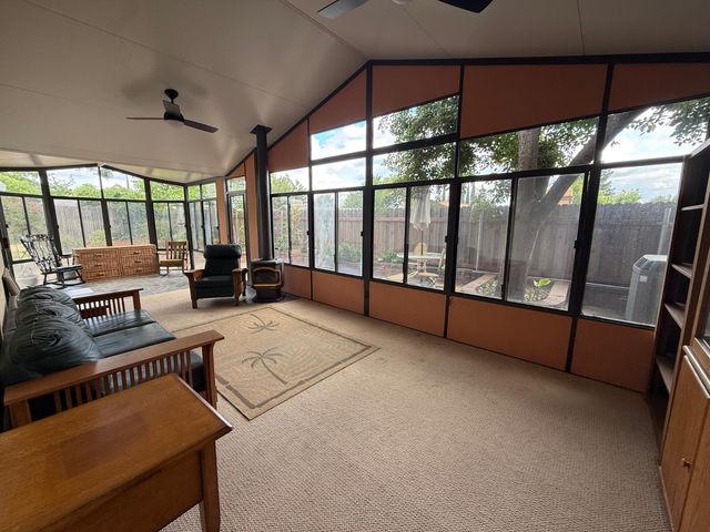 7128 Heather Tree Dr, Sacramento, CA 95842
