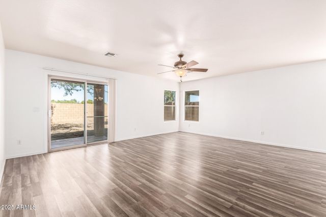 1272 W PINKLEY Avenue, Coolidge, AZ 85128