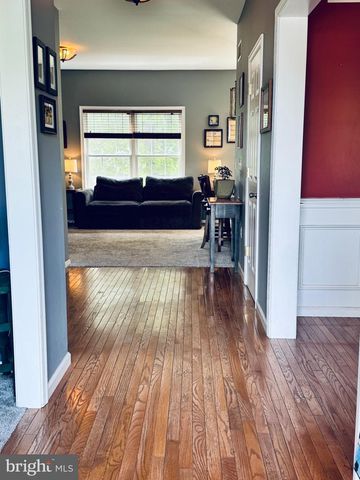 14 MANOR CIR, Palmyra, PA 17078