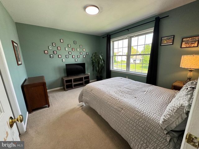 14 MANOR CIR, Palmyra, PA 17078