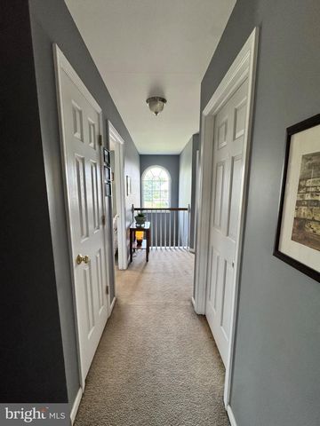 14 MANOR CIR, Palmyra, PA 17078