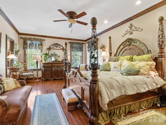 38 Peterson Lane, Green Mountain, NC 28740