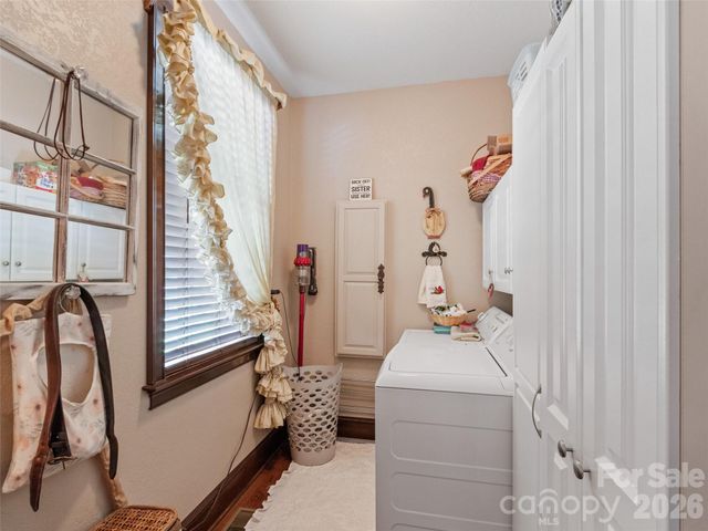 38 Peterson Lane, Green Mountain, NC 28740