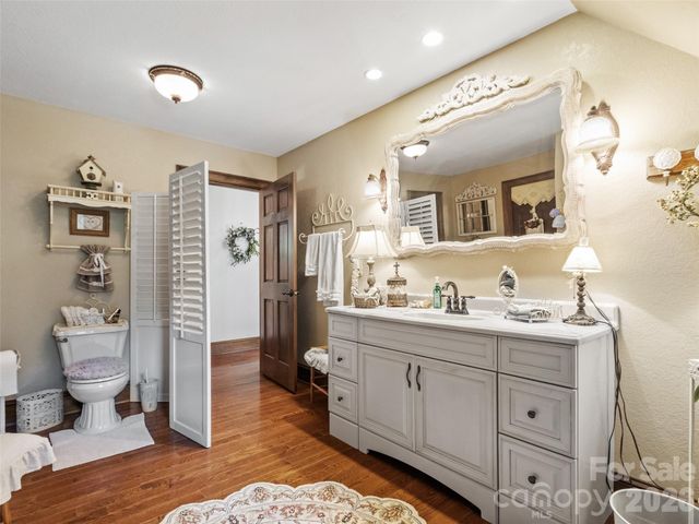 38 Peterson Lane, Green Mountain, NC 28740