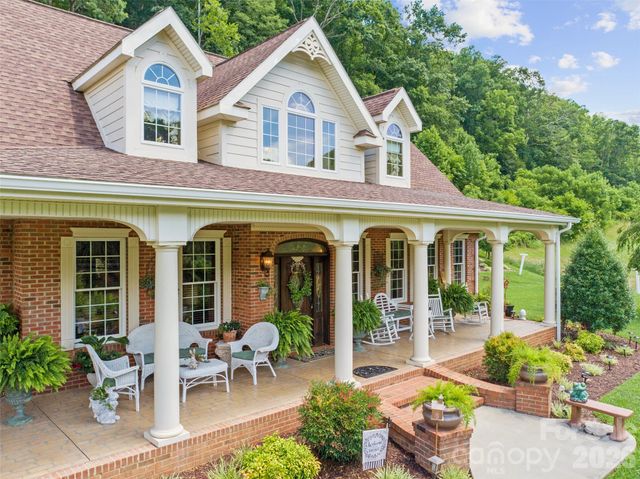 38 Peterson Lane, Green Mountain, NC 28740