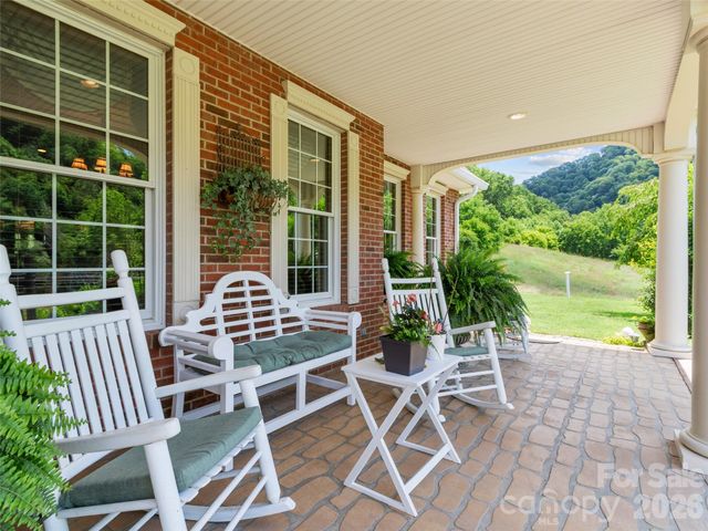 38 Peterson Lane, Green Mountain, NC 28740