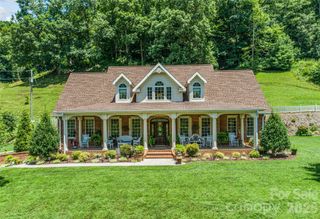 38 Peterson Lane, Green Mountain, NC 28740