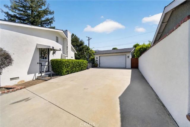 130 Wagonwheel Road, Glendora, CA 91741