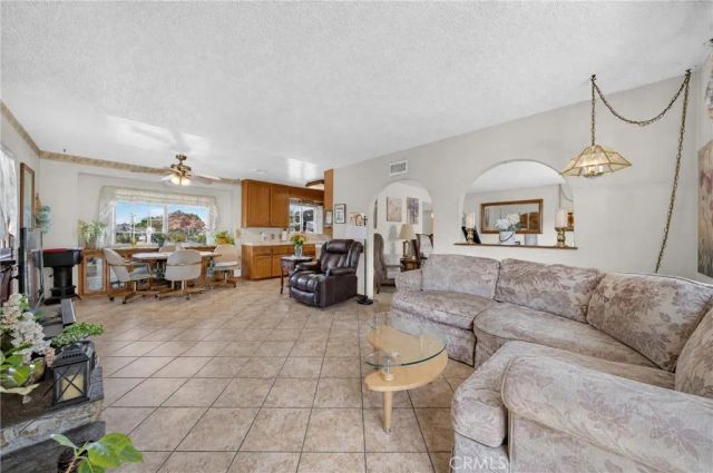 130 Wagonwheel Road, Glendora, CA 91741