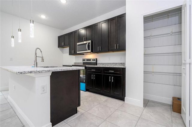 9809 N SWANEE TERRACE, Dunnellon, FL 34433