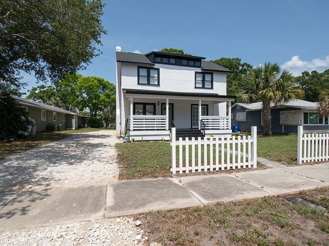 1813 22nd Avenue, Vero Beach, FL 32960