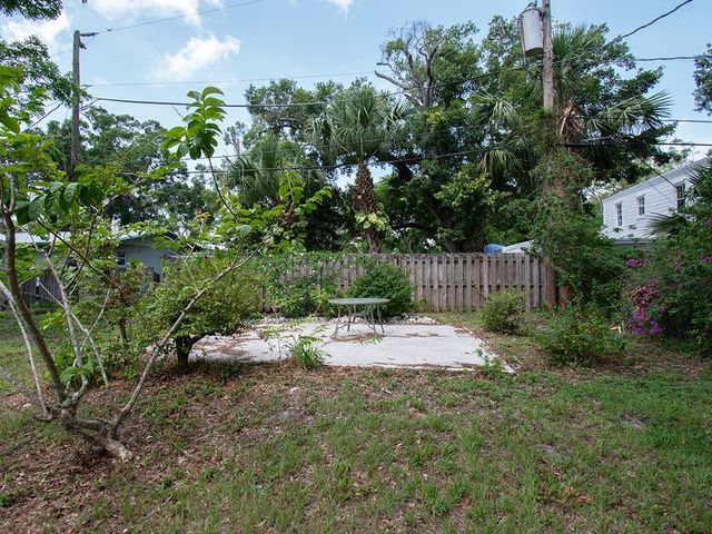 1813 22nd Avenue, Vero Beach, FL 32960