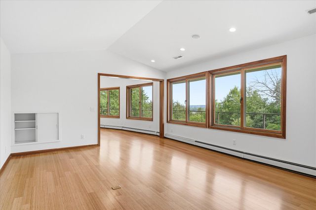 10129 Eden Prairie Road, Eden Prairie, MN 55347