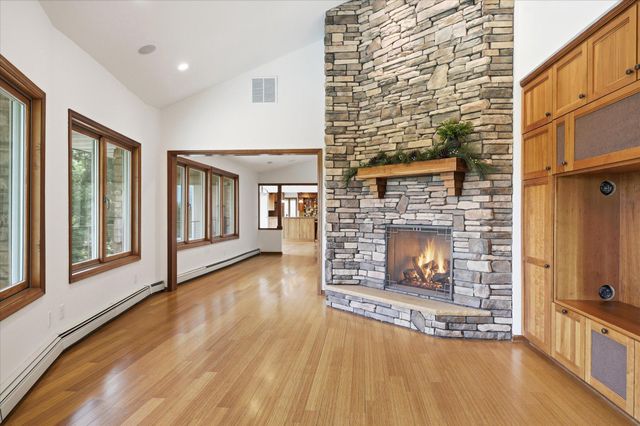 10129 Eden Prairie Road, Eden Prairie, MN 55347