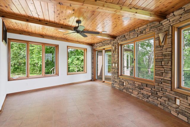 10129 Eden Prairie Road, Eden Prairie, MN 55347
