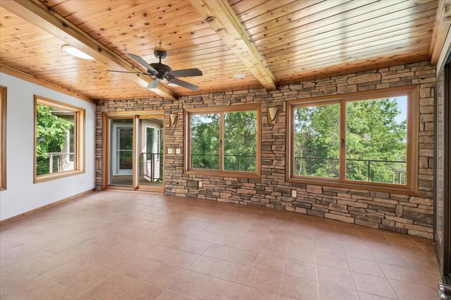 10129 Eden Prairie Road, Eden Prairie, MN 55347