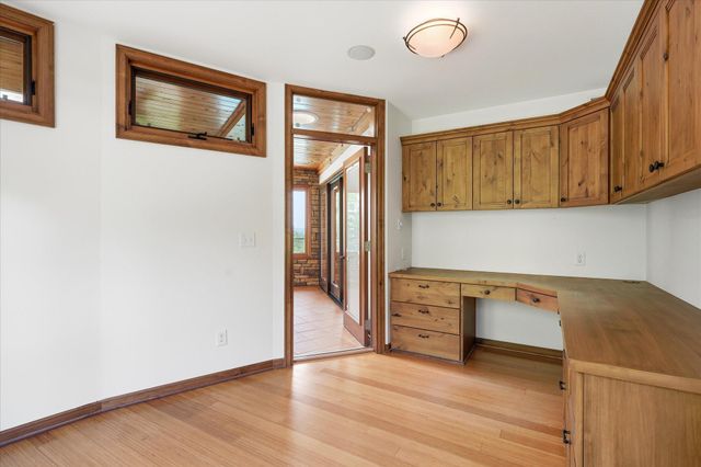 10129 Eden Prairie Road, Eden Prairie, MN 55347