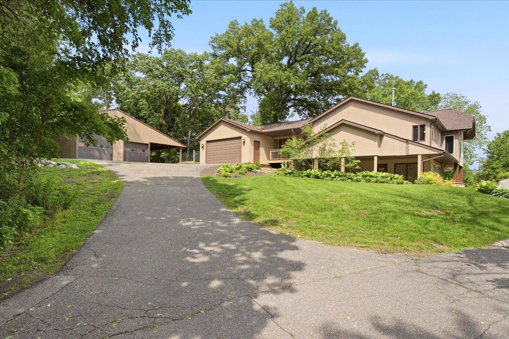 10129 Eden Prairie Road, Eden Prairie, MN 55347 — photo 2