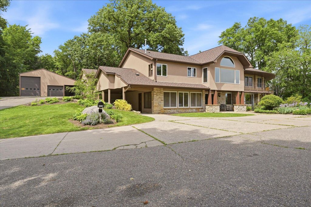 10129 Eden Prairie Road, Eden Prairie, MN 55347 — photo 3
