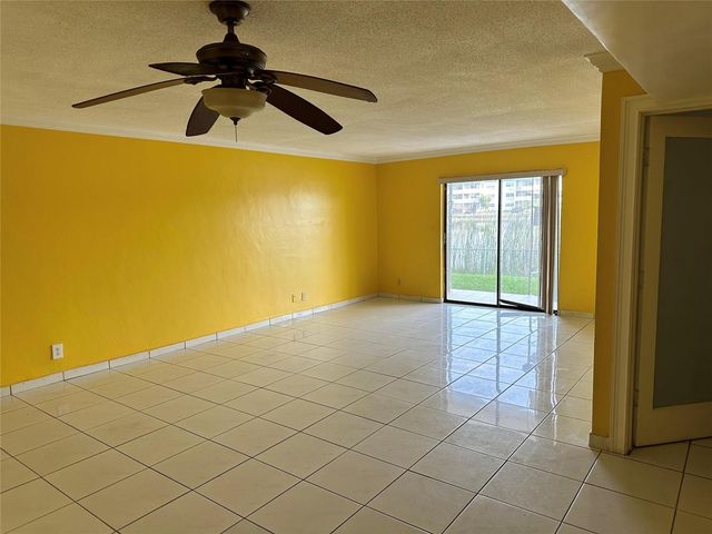 5900 NW 17th Place 103, Sunrise, FL 33313