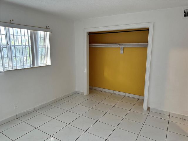 5900 NW 17th Place 103, Sunrise, FL 33313
