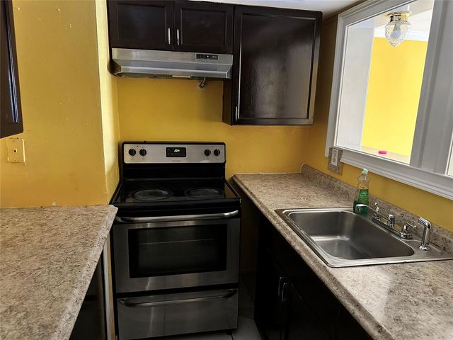 5900 NW 17th Place 103, Sunrise, FL 33313