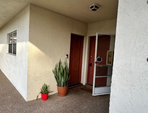 5900 NW 17th Place 103, Sunrise, FL 33313