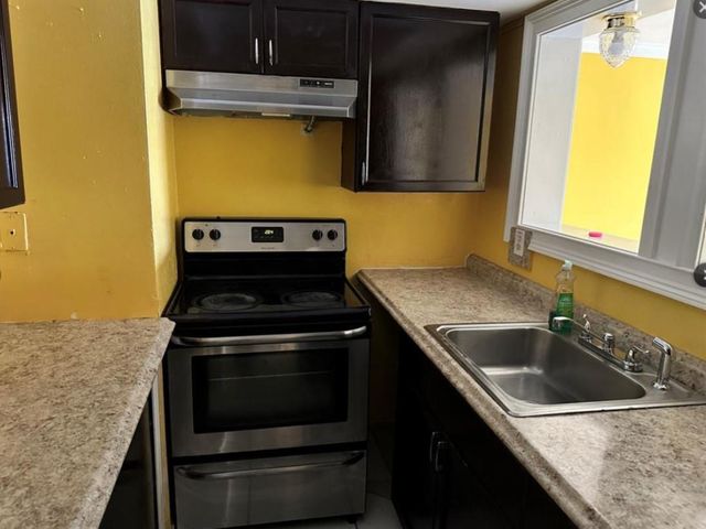 5900 NW 17th Place 103, Sunrise, FL 33313