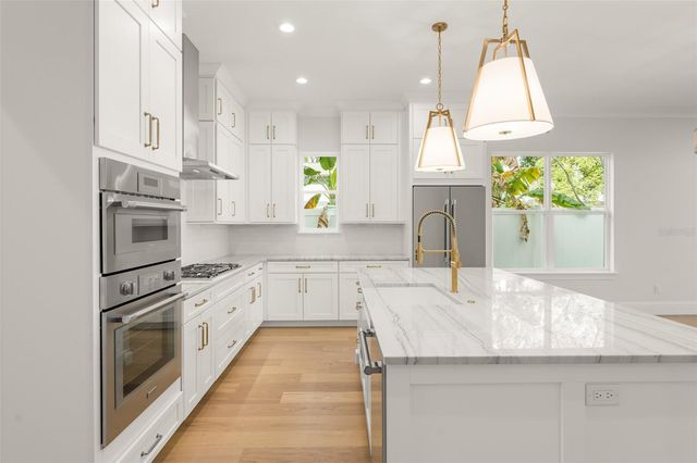 119 N GLENWOOD AVENUE, Orlando, FL 32803