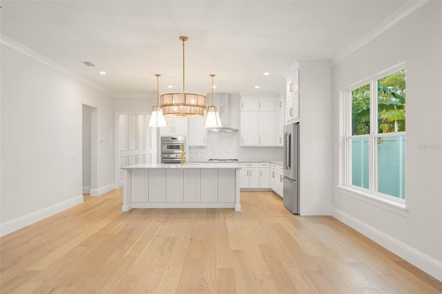 119 N GLENWOOD AVENUE, Orlando, FL 32803