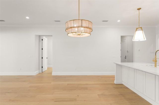 119 N GLENWOOD AVENUE, Orlando, FL 32803