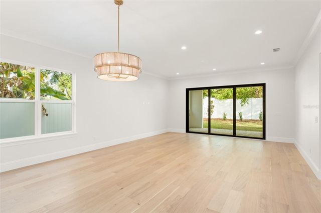 119 N GLENWOOD AVENUE, Orlando, FL 32803