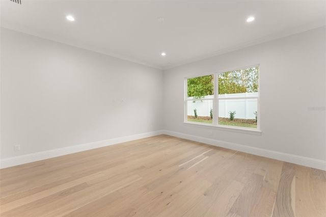 119 N GLENWOOD AVENUE, Orlando, FL 32803