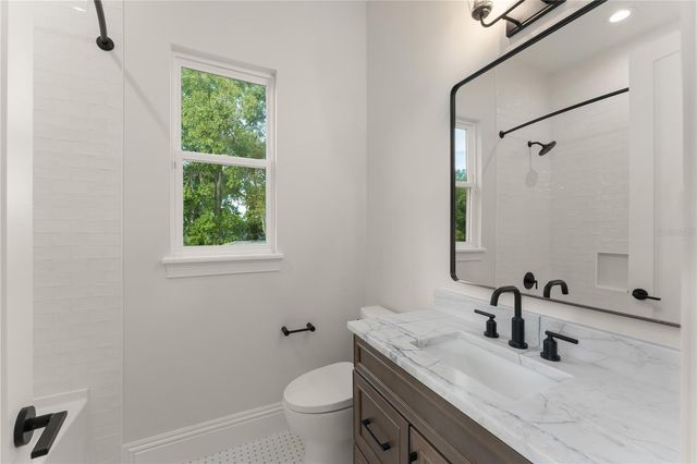 119 N GLENWOOD AVENUE, Orlando, FL 32803