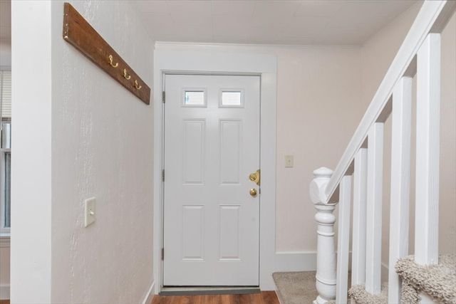 7 Cox Ct, Beverly, MA 01915