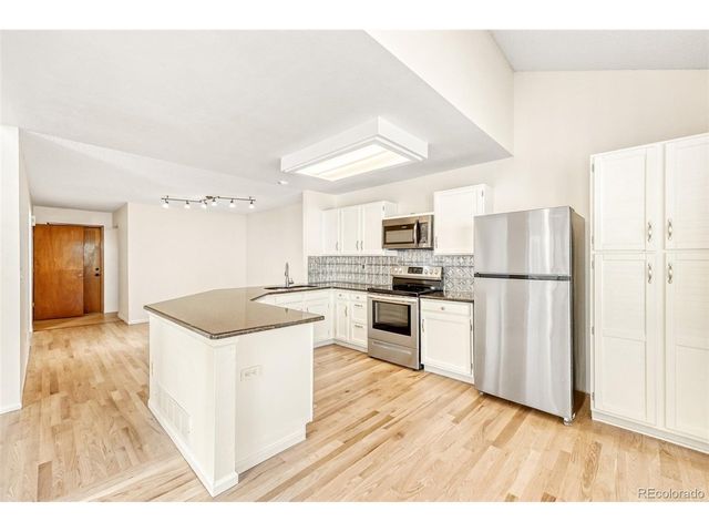 4927 S Eagle Cir, Aurora, CO 80015