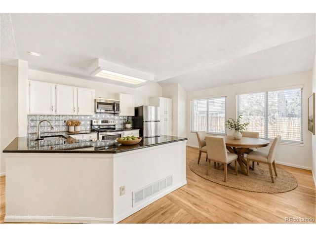 4927 S Eagle Cir, Aurora, CO 80015
