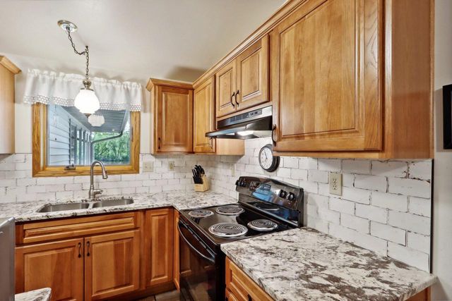 W11027B County Road O, Portage, WI 53901