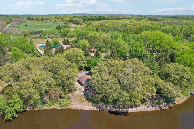 W11027B County Road O, Portage, WI 53901